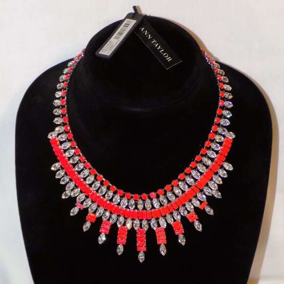 New $148 Ann Taylor Pronged Crystal & Neon Pink Statement Bling Collar Necklace - Picture 1 of 9